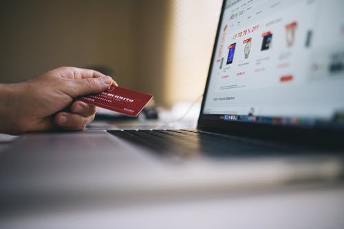 using-a-card-to-shop-online